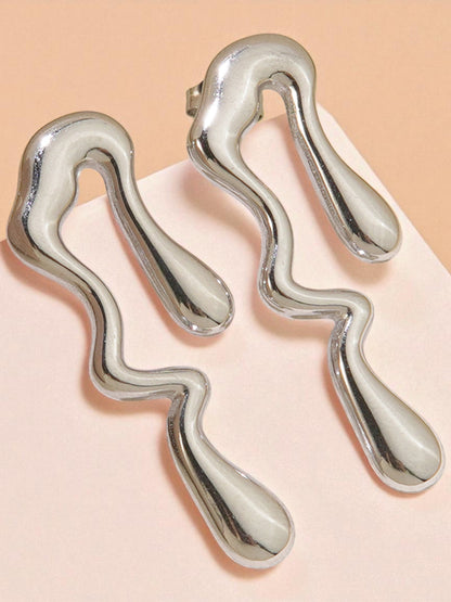 Wavy Silver Drops